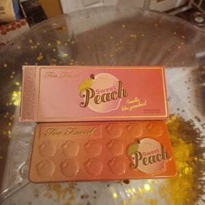 Too Faced Sweet Peach eyeshadow palette